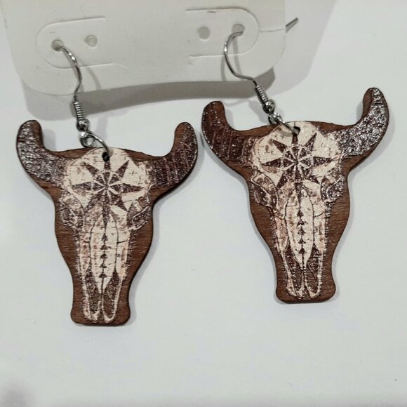 Cow skull wooden laser cut coastal cowgirl westerncore unique earrings - Picture 3 of 8